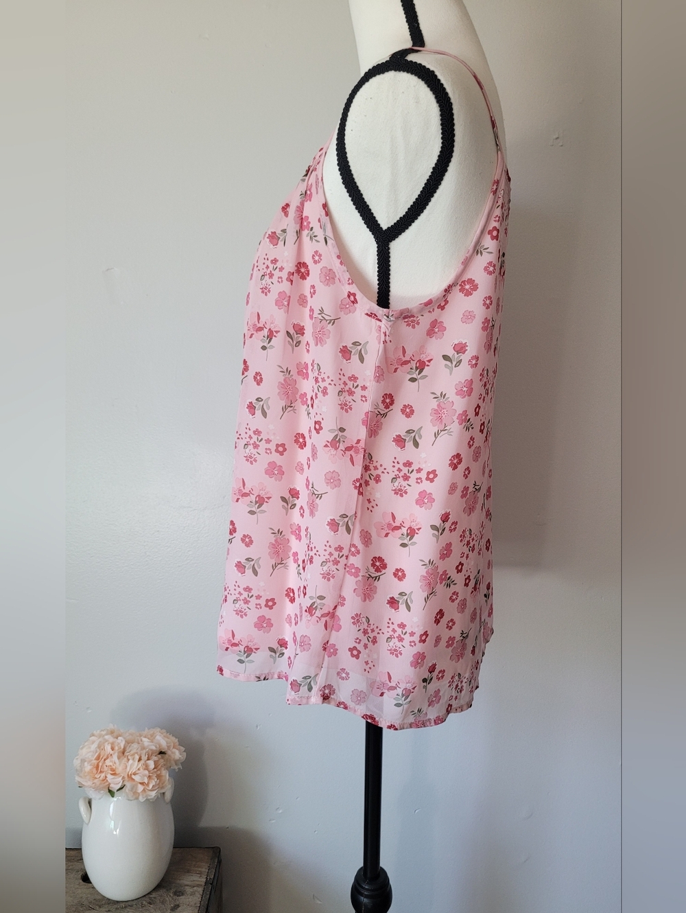 KnitWorks Sleeveless Top - Picture 2 of 5